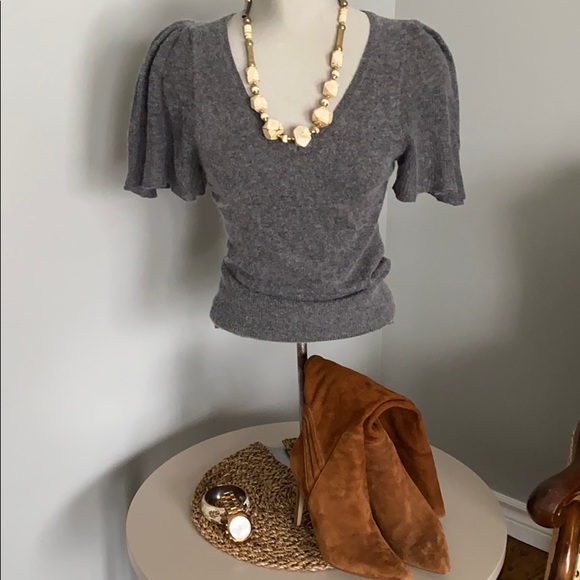 BCBGMaxAzria Sweaters - BCBGMaxAzria cashmere mohair short-sleeve